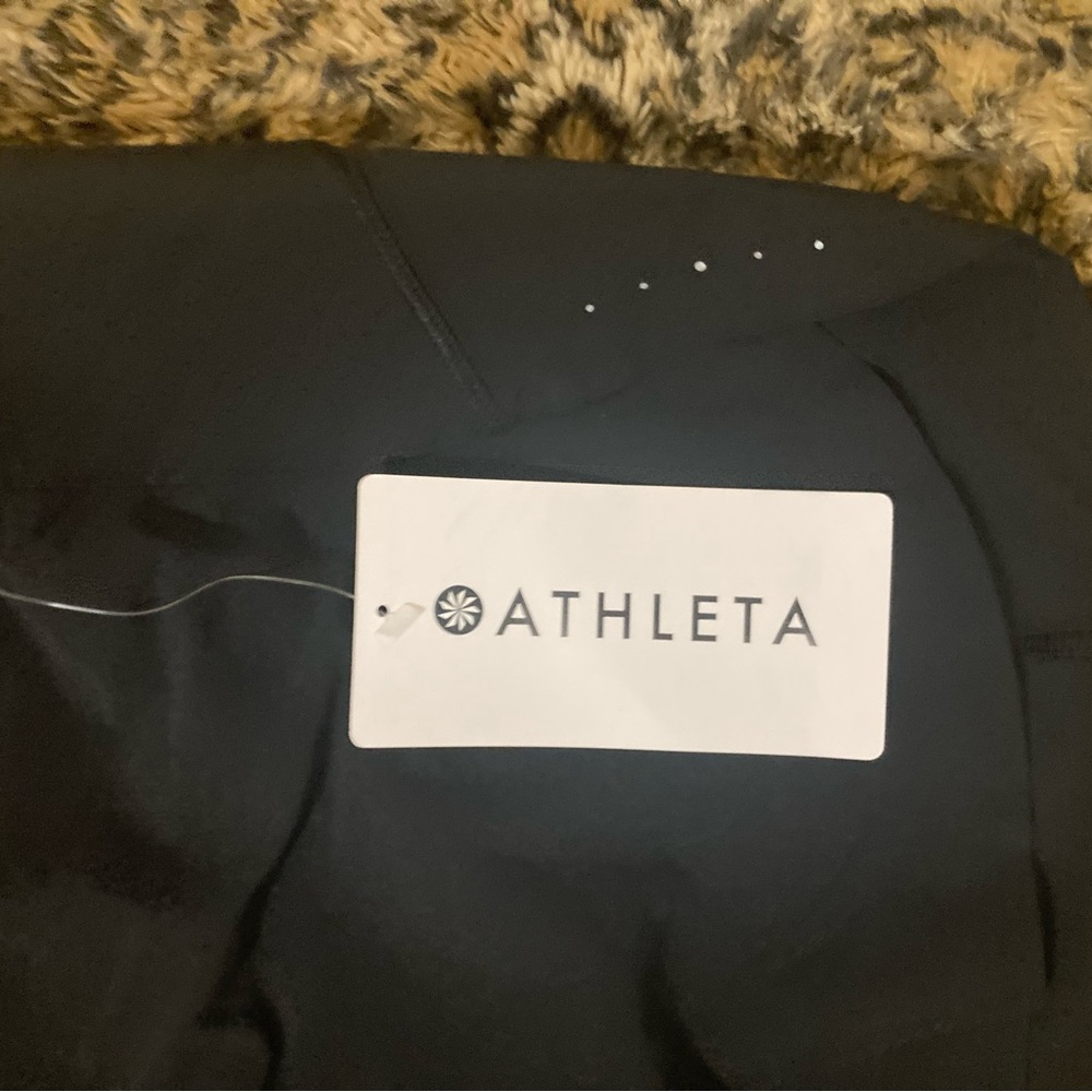 ATHLETA RUN WITH IT 3.5” SHORT - Picture 7 of 13